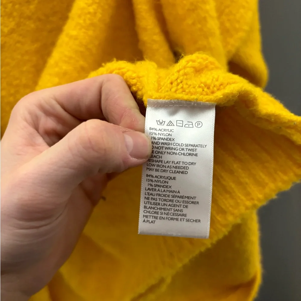 Urban Outfitters Jordan Plush Oversized Cardigan Womens Size Small - Picture 5 of 6